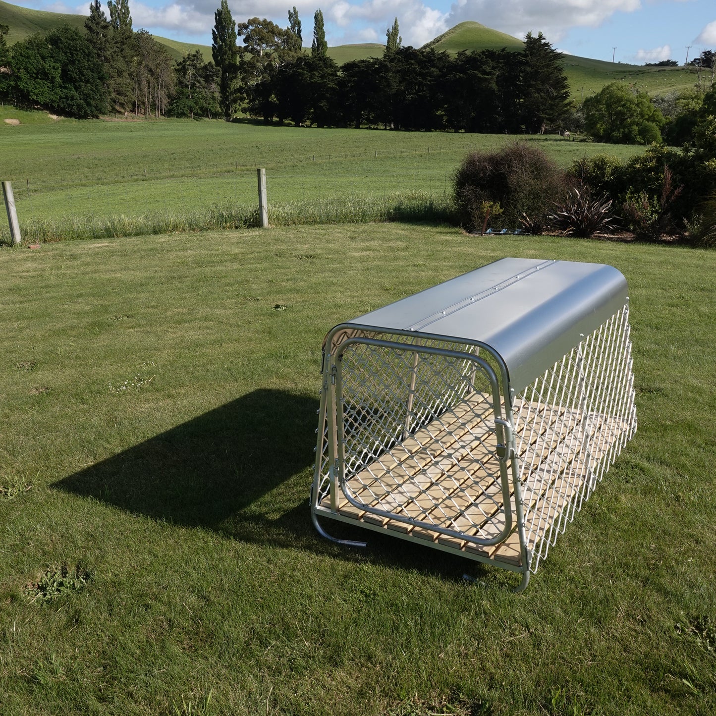 Aurora dog run made for outdoors lightweight and durable alloy materials